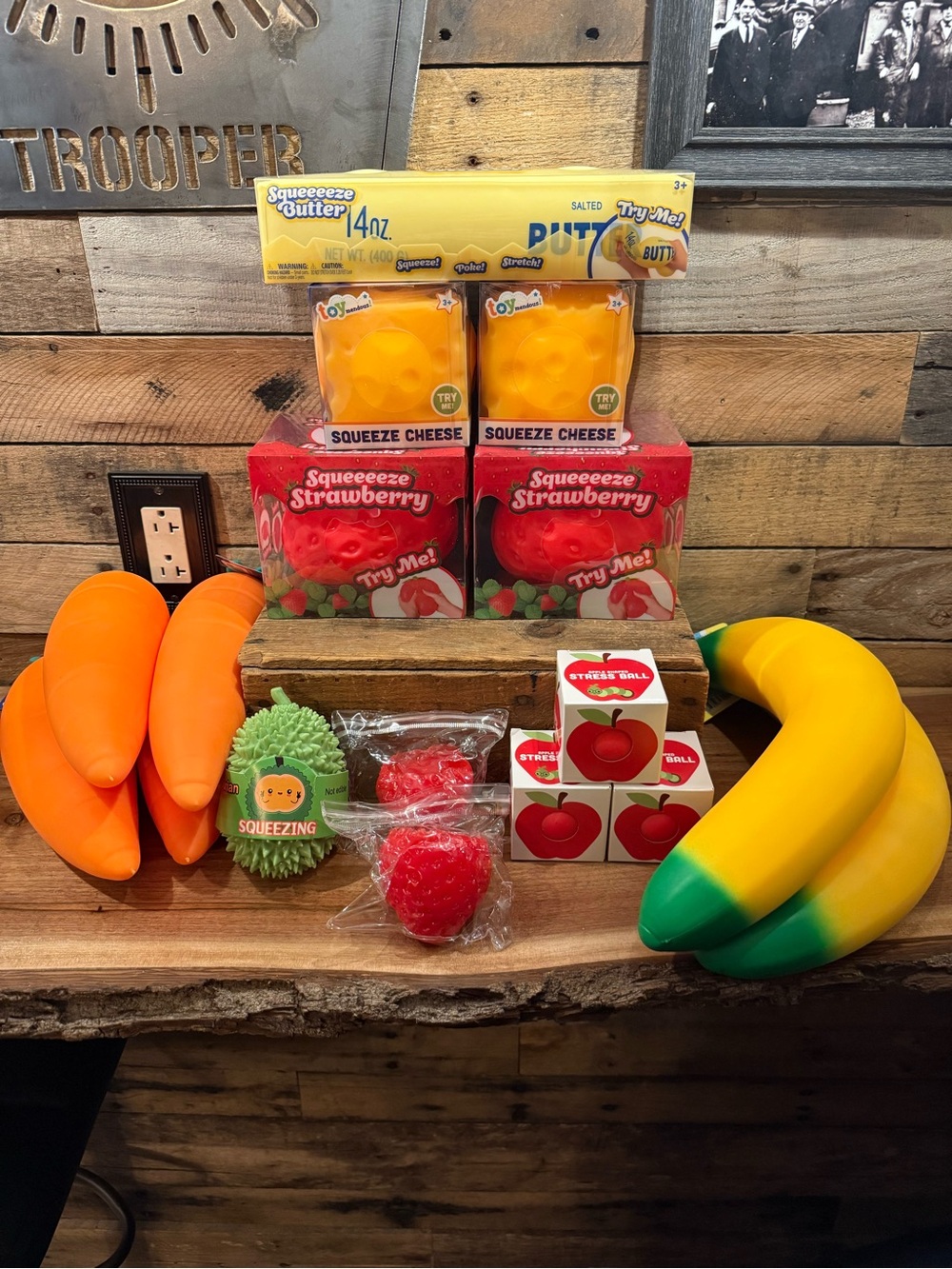 Squishy Bundle!Butter, cheese,strawberries, carrots,bananas,apples,soursop